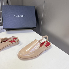 CHANEL香奈儿经典后绊带乐福穆勒鞋超多明星网红种草 这是香奈儿经典Slingback后空乐福穆勒平底 CHANEL香奈儿经典后绊带乐福穆勒鞋超多明星网红种草 这是香奈儿经典Slingback后空乐福穆勒平底
