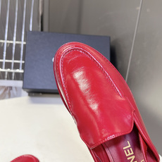 CHANEL香奈儿经典后绊带乐福穆勒鞋超多明星网红种草 这是香奈儿经典Slingback后空乐福穆勒平底 CHANEL香奈儿经典后绊带乐福穆勒鞋超多明星网红种草 这是香奈儿经典Slingback后空乐福穆勒平底