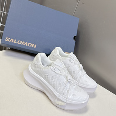 MM6 × Salomon 萨洛蒙Cross Dust 联名厚底休闲鞋由Maison Margiela副 MM6 × Salomon 萨洛蒙Cross Dust 联名厚底休闲鞋由Maison Margiela副