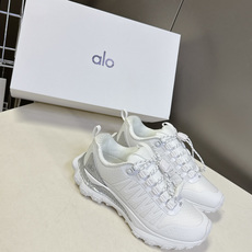 ALO Yoga Trail 春夏最新款户外越野休闲鞋 运动鞋超多明星网红种草 这款是Alo Yoga( ALO Yoga Trail 春夏最新款户外越野休闲鞋 运动鞋超多明星网红种草 这款是Alo Yoga(