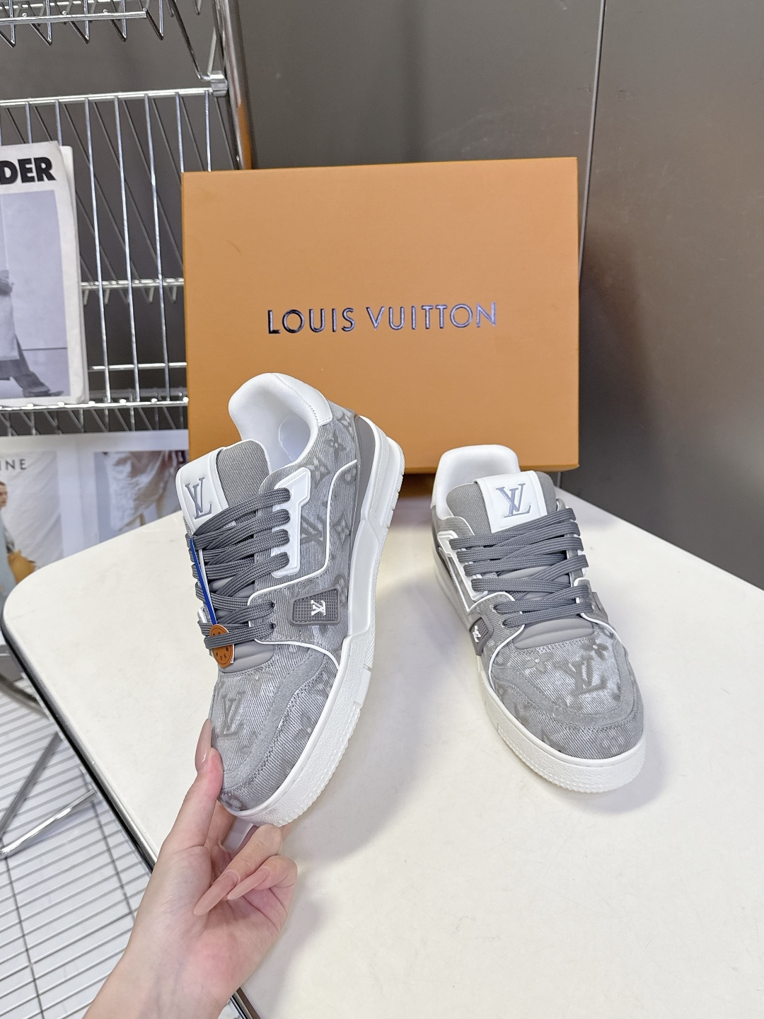 Louis Vuitton路易威登经典Trainer 系列运动鞋超多明星网红种草 鞋身以复古篮球鞋为灵感