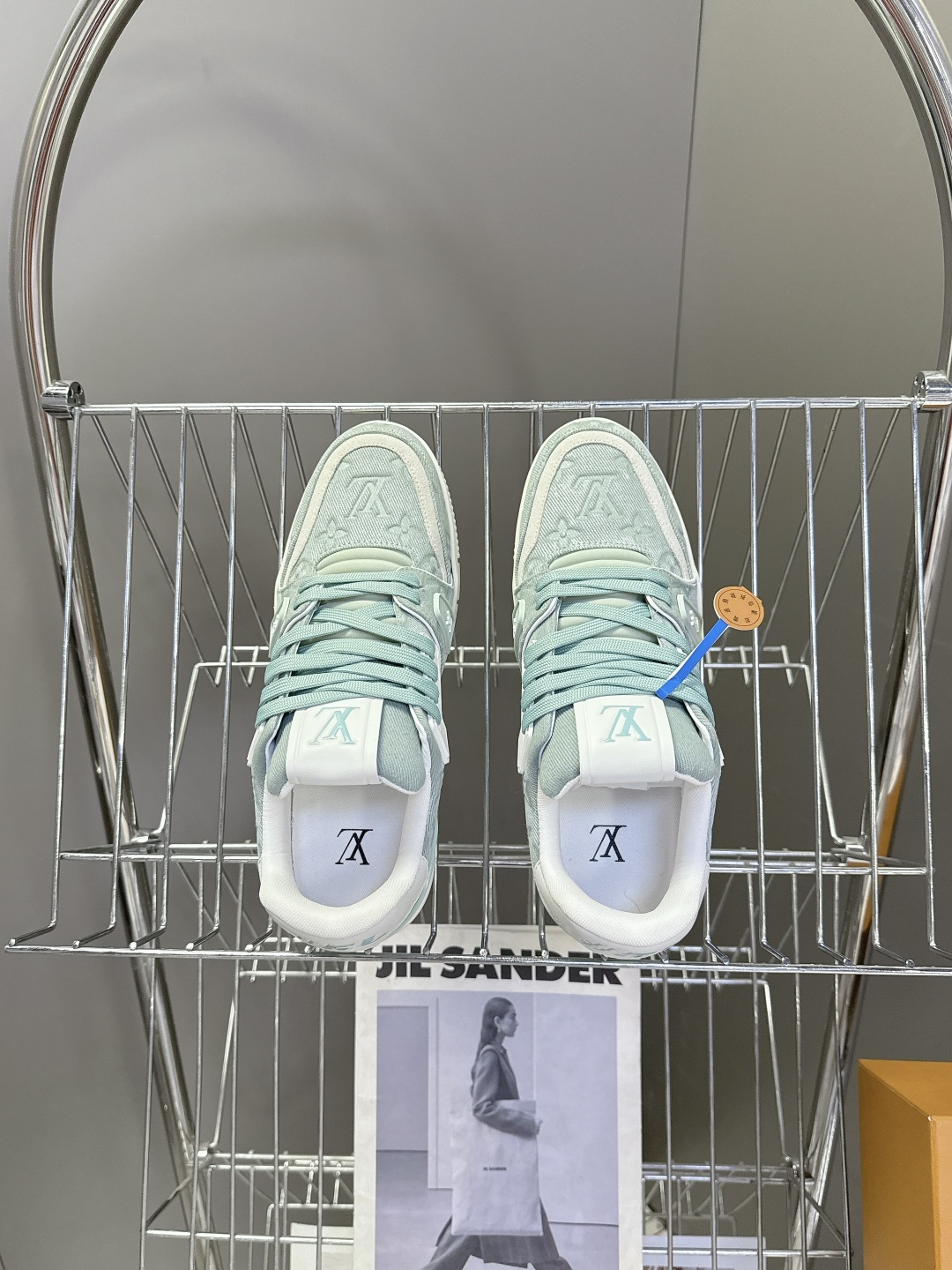 Louis Vuitton路易威登经典Trainer 系列运动鞋超多明星网红种草 鞋身以复古篮球鞋为灵感