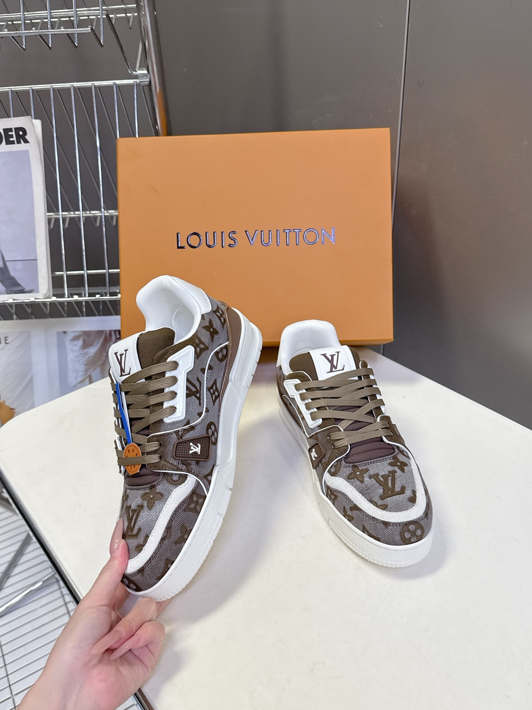 Louis Vuitton路易威登经典Trainer 系列运动鞋超多明星网红种草 鞋身以复古篮球鞋为灵感