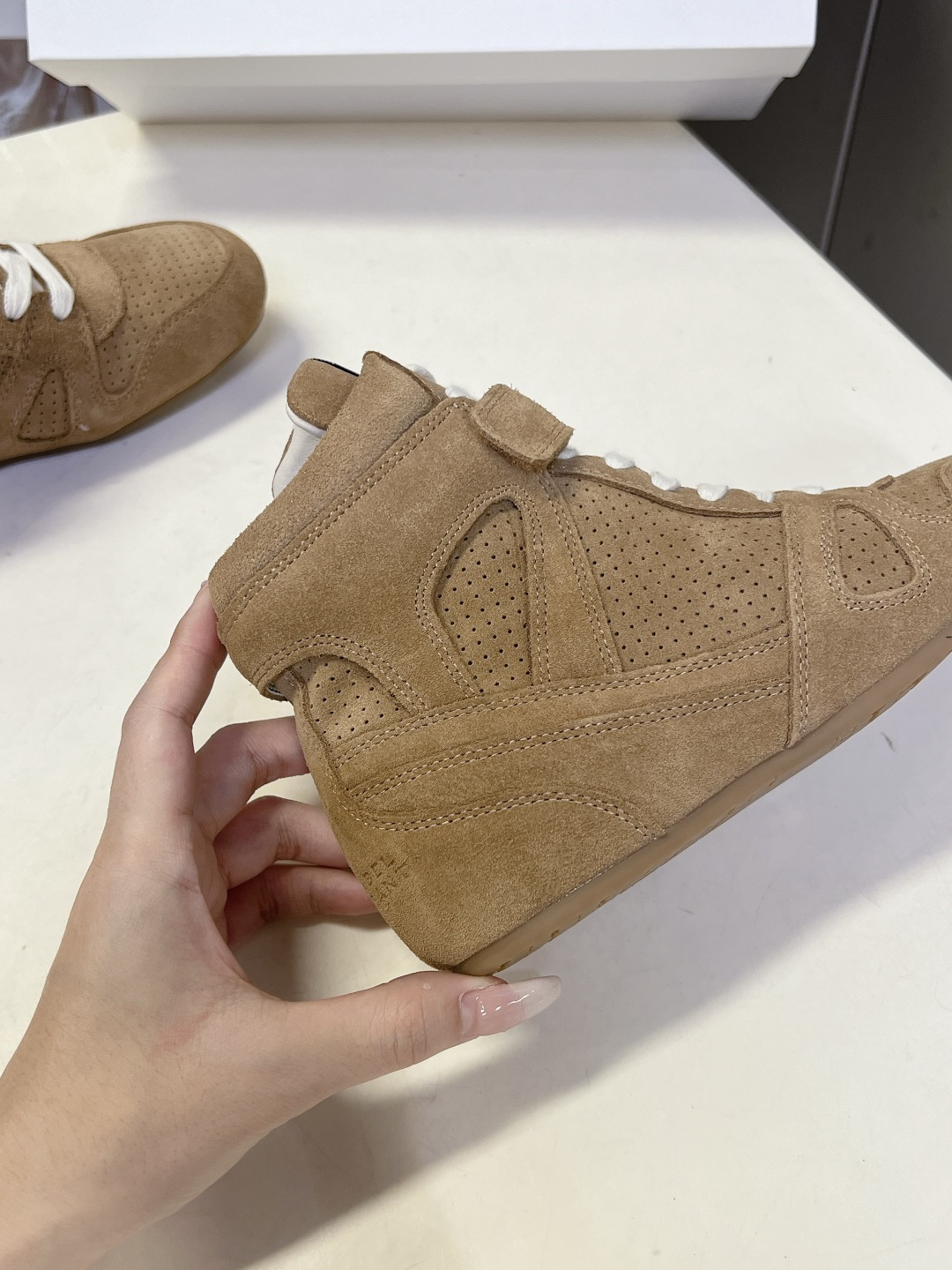 Isabel Marant 伊莎贝尔麂皮内增高魔术贴高帮休闲鞋超多明星网红种草 品牌经典爆款内增高高帮运