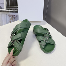 LOEWE罗意威春夏最新款多扣带平底凉拖超多明星网红种草 是品牌主打极简工装风夏日凉拖 多层交叉皮质绑带 LOEWE罗意威春夏最新款多扣带平底凉拖超多明星网红种草 是品牌主打极简工装风夏日凉拖 多层交叉皮质绑带