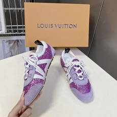 Louis Vuitton路易威登最新款亮片芭蕾德训平底鞋超多明星网红种草 春夏女士芭蕾风德训休闲鞋 融 Louis Vuitton路易威登最新款亮片芭蕾德训平底鞋超多明星网红种草 春夏女士芭蕾风德训休闲鞋 融