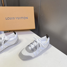 Louis Vuitton路易威登最新款亮片芭蕾德训平底鞋超多明星网红种草 春夏女士芭蕾风德训休闲鞋 融 Louis Vuitton路易威登最新款亮片芭蕾德训平底鞋超多明星网红种草 春夏女士芭蕾风德训休闲鞋 融