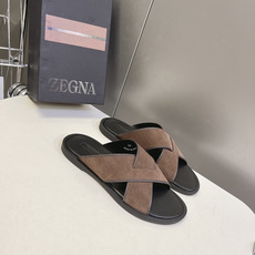 ZEGNA杰尼亚春夏最新款老钱风交叉带休闲皮拖超多明星网红种草 属于杰尼亚男士轻奢极简风夏日凉拖系列 依 ZEGNA杰尼亚春夏最新款老钱风交叉带休闲皮拖超多明星网红种草 属于杰尼亚男士轻奢极简风夏日凉拖系列 依