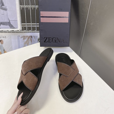 ZEGNA杰尼亚春夏最新款老钱风交叉带休闲皮拖超多明星网红种草 属于杰尼亚男士轻奢极简风夏日凉拖系列 依 ZEGNA杰尼亚春夏最新款老钱风交叉带休闲皮拖超多明星网红种草 属于杰尼亚男士轻奢极简风夏日凉拖系列 依