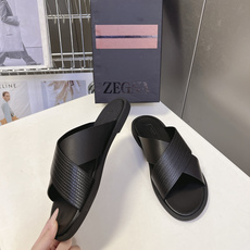 ZEGNA杰尼亚春夏最新款老钱风交叉带休闲皮拖超多明星网红种草 属于杰尼亚男士轻奢极简风夏日凉拖系列 依 ZEGNA杰尼亚春夏最新款老钱风交叉带休闲皮拖超多明星网红种草 属于杰尼亚男士轻奢极简风夏日凉拖系列 依