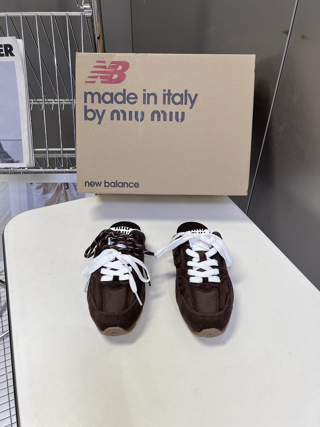 Miu Miu 缪缪× New Balance 530 SL 联名德训鞋 半拖 超多明星网红种草 复古运动风休闲跑鞋,融 Miu Miu 缪缪× New Balance 530 SL 联名德训鞋 半拖 超多明星网红种草 复古运动风休闲跑鞋,融