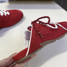Miu Miu 缪缪× New Balance 530 SL 联名德训鞋 半拖 超多明星网红种草 复古运动风休闲跑鞋,融 Miu Miu 缪缪× New Balance 530 SL 联名德训鞋 半拖 超多明星网红种草 复古运动风休闲跑鞋,融