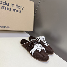 Miu Miu 缪缪× New Balance 530 SL 联名德训鞋 半拖 超多明星网红种草 复古运动风休闲跑鞋,融 Miu Miu 缪缪× New Balance 530 SL 联名德训鞋 半拖 超多明星网红种草 复古运动风休闲跑鞋,融