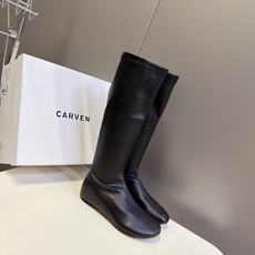 CARVEN秋冬最新款极简风弹力平底高筒瘦瘦靴 超多明星网红种草 属于CARVEN法式极简秋冬主力靴款 延续中筒靴同款中 CARVEN秋冬最新款极简风弹力平底高筒瘦瘦靴 超多明星网红种草 属于CARVEN法式极简秋冬主力靴款 延续中筒靴同款中