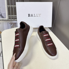 BALLY巴利最新款红白织带一脚蹬休闲板鞋 超多明星网红种草 鞋身正面三段式红白相间弹力织带 是BALLY百年标志性条纹 BALLY巴利最新款红白织带一脚蹬休闲板鞋 超多明星网红种草 鞋身正面三段式红白相间弹力织带 是BALLY百年标志性条纹