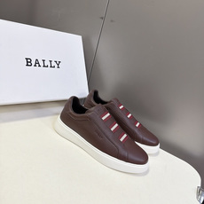 BALLY巴利最新款红白织带一脚蹬休闲板鞋 超多明星网红种草 鞋身正面三段式红白相间弹力织带 是BALLY百年标志性条纹 BALLY巴利最新款红白织带一脚蹬休闲板鞋 超多明星网红种草 鞋身正面三段式红白相间弹力织带 是BALLY百年标志性条纹