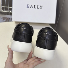 BALLY巴利最新款红白织带一脚蹬休闲板鞋 超多明星网红种草 鞋身正面三段式红白相间弹力织带 是BALLY百年标志性条纹 BALLY巴利最新款红白织带一脚蹬休闲板鞋 超多明星网红种草 鞋身正面三段式红白相间弹力织带 是BALLY百年标志性条纹