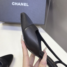 CHANEL香奈儿经典双色尖头后绊带Slingback凉鞋 超多明星网红种草 这是香奈儿经典Slingback后空绊带高 CHANEL香奈儿经典双色尖头后绊带Slingback凉鞋 超多明星网红种草 这是香奈儿经典Slingback后空绊带高