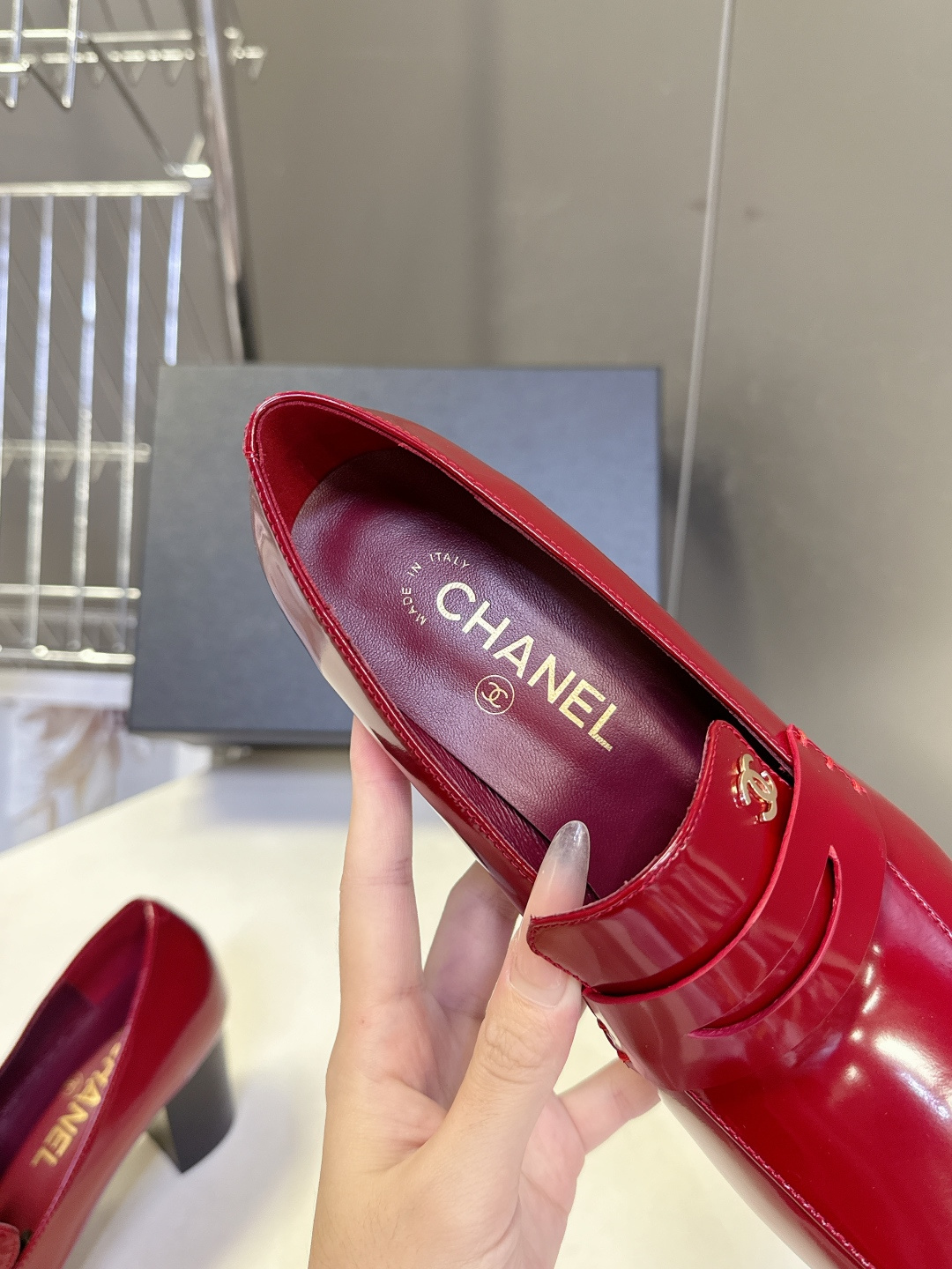 CHANEL香奈儿最新款方头粗跟乐福高跟鞋  超多明星网红种草 复古小方头 便士乐福经典鞋身结构 鞋面带标志性金属双C品