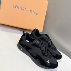 Louis Vuitton 路易威登最新款复古拼色慢跑运动鞋 超多明星网红种草 流线型低帮慢跑鞋版型 波浪形拼接裁片 Louis Vuitton 路易威登最新款复古拼色慢跑运动鞋 超多明星网红种草 流线型低帮慢跑鞋版型 波浪形拼接裁片