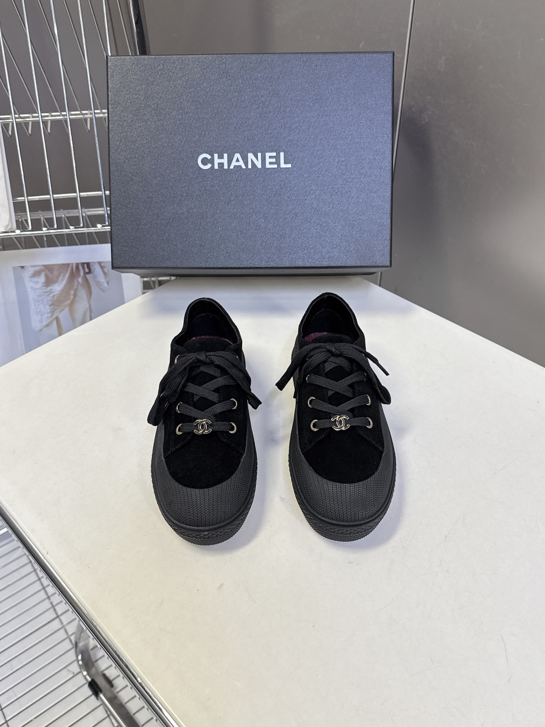 CHANEL香奈儿最新款厚底休闲帆布鞋 超多明星网红种草 复古工装帆布鞋设计 耐磨防磕碰 柔和圆润鞋楦 不挤脚趾 适配 CHANEL香奈儿最新款厚底休闲帆布鞋 超多明星网红种草 复古工装帆布鞋设计 耐磨防磕碰 柔和圆润鞋楦 不挤脚趾 适配