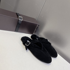 ALAÏA阿莱亚秋冬最新款羊羔毛穆勒半拖 超多明星网红种草 鞋口外翻毛绒 内里铺满羊毛 上脚软糯锁温 鞋面麂皮哑光无大l ALAÏA阿莱亚秋冬最新款羊羔毛穆勒半拖 超多明星网红种草 鞋口外翻毛绒 内里铺满羊毛 上脚软糯锁温 鞋面麂皮哑光无大l