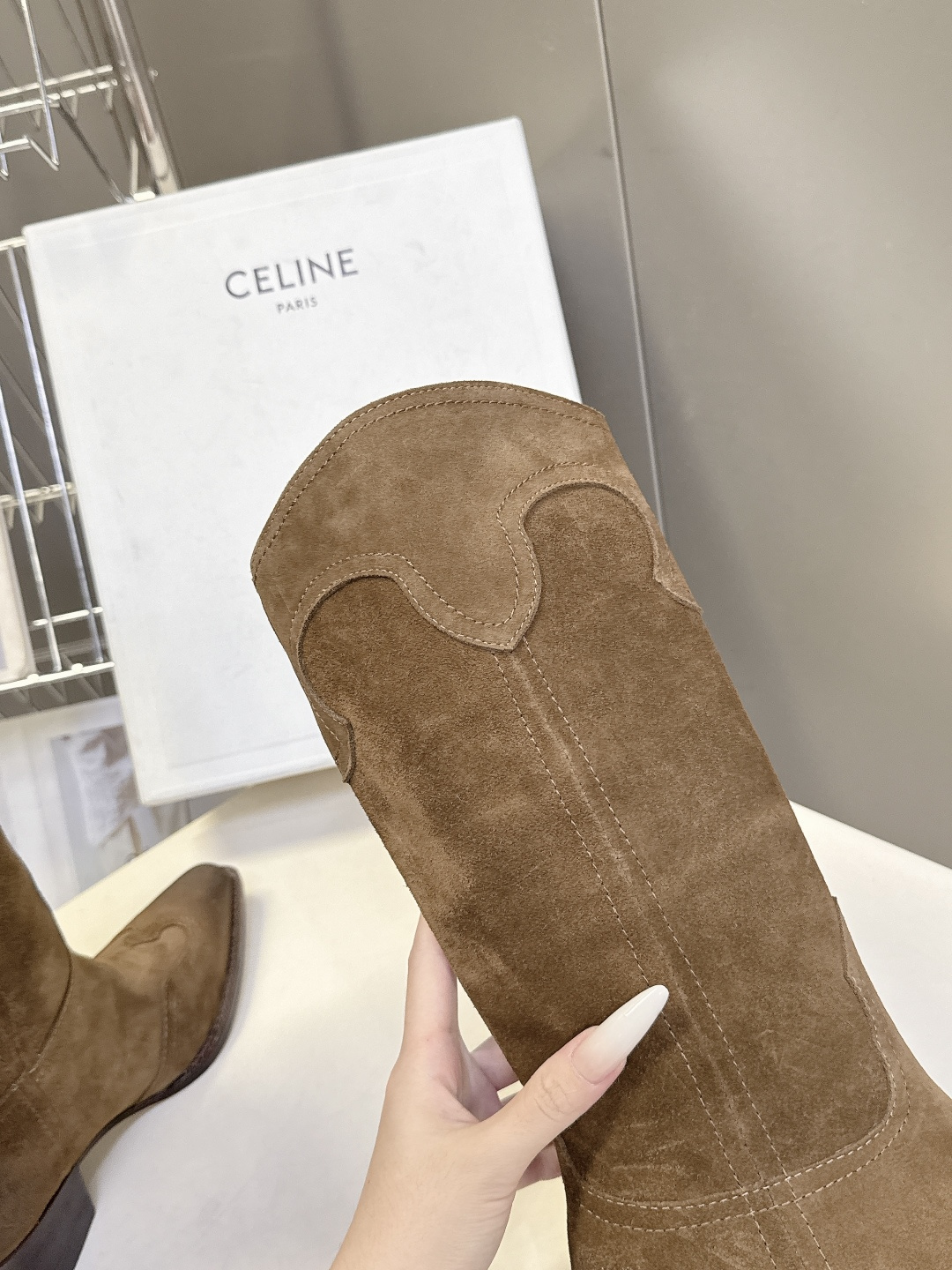 CELINE思琳秋冬最新款复古刺绣西部高筒靴 超多明星网红种草 法式复古西部牛仔长靴 秋冬氛围感主力款 保留牛仔靴标志性 CELINE思琳秋冬最新款复古刺绣西部高筒靴 超多明星网红种草 法式复古西部牛仔长靴 秋冬氛围感主力款 保留牛仔靴标志性
