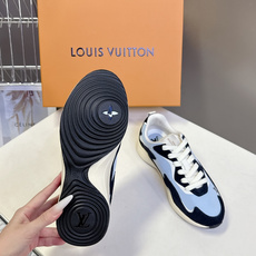 Louis Vuitton 路易威登最新款复古拼色慢跑运动鞋 超多明星网红种草 流线型低帮慢跑鞋版型 波浪形拼接裁片 Louis Vuitton 路易威登最新款复古拼色慢跑运动鞋 超多明星网红种草 流线型低帮慢跑鞋版型 波浪形拼接裁片