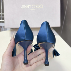 Jimmy Choo吉米周最新款蝴蝶结侧空尖头高跟鞋 超多明星网红种草 鞋头打结蝴蝶结缎面光泽高级 兼顾甜美与贵气 侧空 Jimmy Choo吉米周最新款蝴蝶结侧空尖头高跟鞋 超多明星网红种草 鞋头打结蝴蝶结缎面光泽高级 兼顾甜美与贵气 侧空