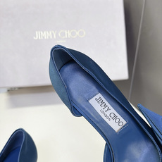 Jimmy Choo吉米周最新款蝴蝶结侧空尖头高跟鞋 超多明星网红种草 鞋头打结蝴蝶结缎面光泽高级 兼顾甜美与贵气 侧空 Jimmy Choo吉米周最新款蝴蝶结侧空尖头高跟鞋 超多明星网红种草 鞋头打结蝴蝶结缎面光泽高级 兼顾甜美与贵气 侧空