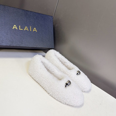 ALAÏA阿莱亚最新款泰迪羊羔毛芭蕾毛毛平底鞋 超多明星网红种草 全身泰迪卷曲羊羔毛整鞋包裹毛绒 里外毛茸茸 秋冬氛围感 ALAÏA阿莱亚最新款泰迪羊羔毛芭蕾毛毛平底鞋 超多明星网红种草 全身泰迪卷曲羊羔毛整鞋包裹毛绒 里外毛茸茸 秋冬氛围感