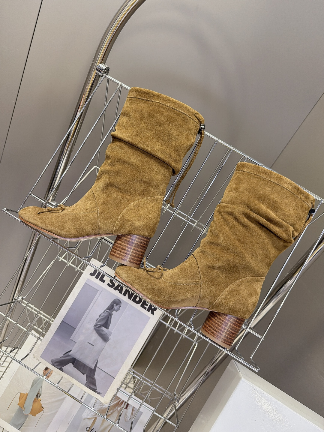 Maison Margiela 马吉拉最新款Tabi蝴蝶结堆堆中筒靴 超多明星网红种草 经典Tabi分趾鞋头 鞋头点缀小