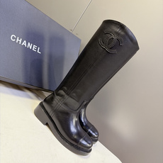 CHANEL香奈儿最新款双C西部高筒骑士长靴 超多明星网红种草 经典西部风高筒直筒靴 V型开口靴口 靴筒外侧立体刺绣双C CHANEL香奈儿最新款双C西部高筒骑士长靴 超多明星网红种草 经典西部风高筒直筒靴 V型开口靴口 靴筒外侧立体刺绣双C