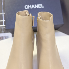 CHANEL香奈儿最新款网纱全皮拼接刺绣尖头短靴 超多明星网红种草 秋冬精致通勤款 利落尖头搭配复古喇叭小猫跟 跟高7C CHANEL香奈儿最新款网纱全皮拼接刺绣尖头短靴 超多明星网红种草 秋冬精致通勤款 利落尖头搭配复古喇叭小猫跟 跟高7C