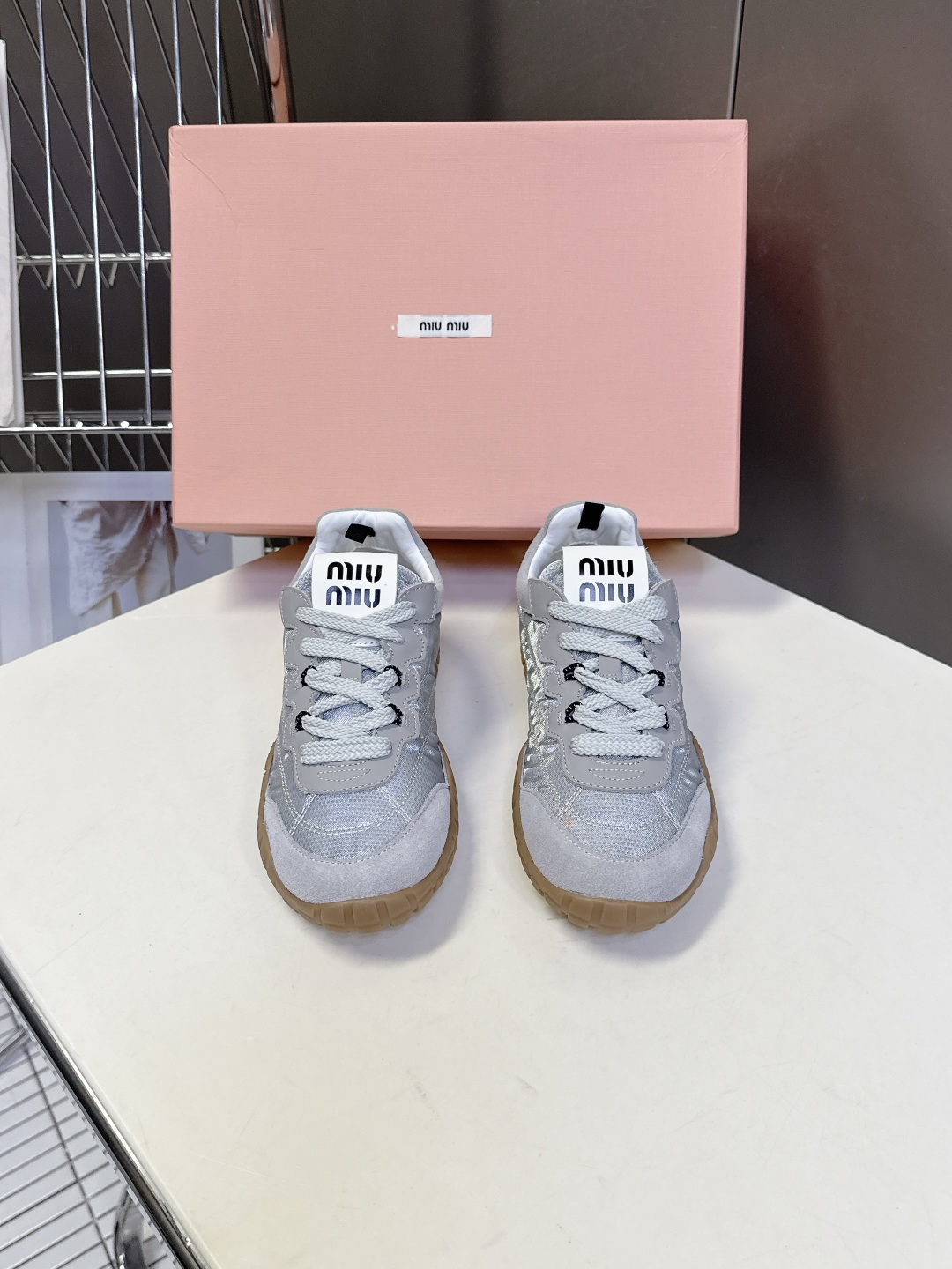 MiuMiu缪缪春夏秀款 饼干鞋 阿甘鞋休闲运动鞋 专柜8900购入开发 miumiu最新爆款 前卫大胆的设计,Miu MiuMiu缪缪春夏秀款 饼干鞋 阿甘鞋休闲运动鞋 专柜8900购入开发 miumiu最新爆款 前卫大胆的设计,Miu