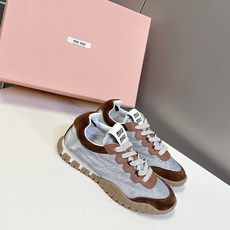 MiuMiu缪缪春夏秀款 饼干鞋 阿甘鞋休闲运动鞋 专柜8900购入开发 miumiu最新爆款 前卫大胆的设计,Miu MiuMiu缪缪春夏秀款 饼干鞋 阿甘鞋休闲运动鞋 专柜8900购入开发 miumiu最新爆款 前卫大胆的设计,Miu