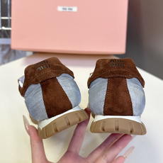 MiuMiu缪缪春夏秀款 饼干鞋 阿甘鞋休闲运动鞋 专柜8900购入开发 miumiu最新爆款 前卫大胆的设计,Miu MiuMiu缪缪春夏秀款 饼干鞋 阿甘鞋休闲运动鞋 专柜8900购入开发 miumiu最新爆款 前卫大胆的设计,Miu