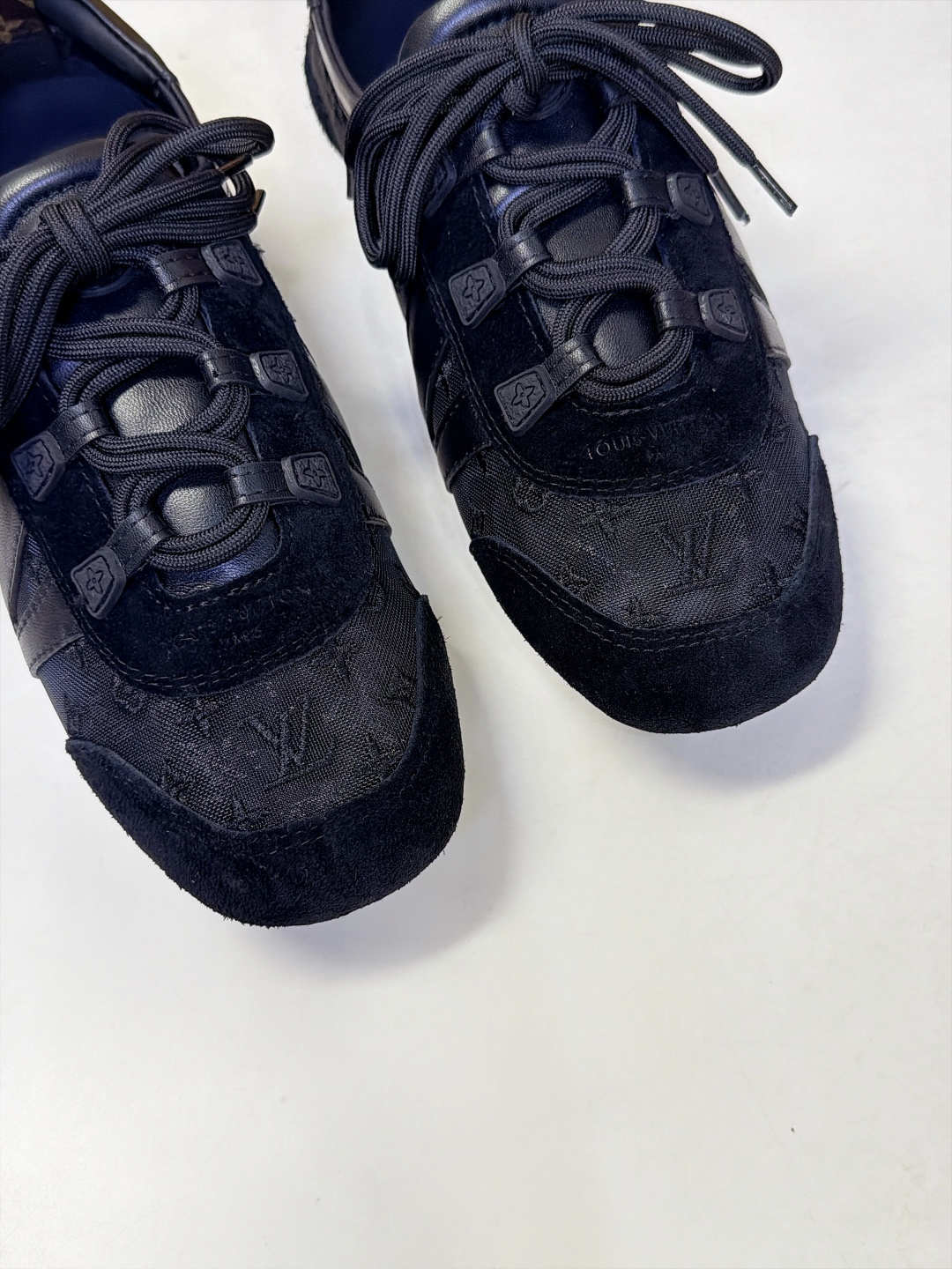 Louis Vuitton路易威登驴牌春夏Sneakerina系列 芭蕾运动鞋 德训鞋 平底鞋 原版三对购入开发完美复刻
