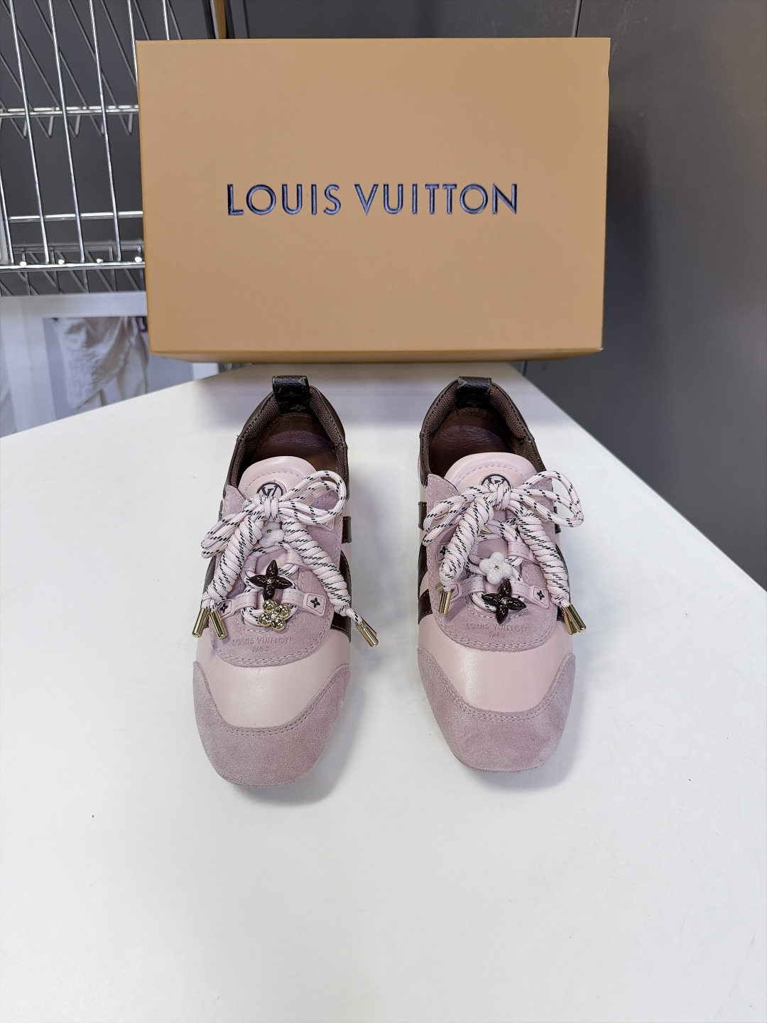 Louis Vuitton路易威登驴牌春夏Sneakerina系列 芭蕾运动鞋 德训鞋 平底鞋 原版三对购入开发完美复刻 Louis Vuitton路易威登驴牌春夏Sneakerina系列 芭蕾运动鞋 德训鞋 平底鞋 原版三对购入开发完美复刻