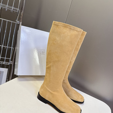 Maison Margiela马吉拉秋冬最新款分趾高筒靴 超多明星网红种草 Maison Margiela标志性Tabi Maison Margiela马吉拉秋冬最新款分趾高筒靴 超多明星网红种草 Maison Margiela标志性Tabi