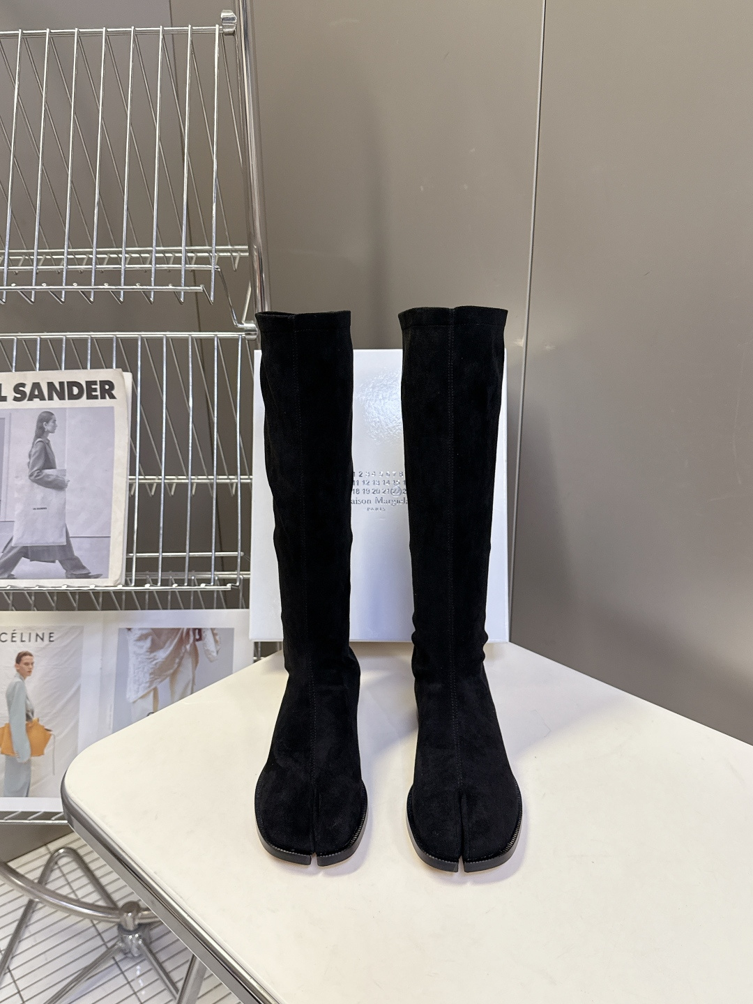 Maison Margiela马吉拉秋冬最新款分趾高筒靴 超多明星网红种草 Maison Margiela标志性Tabi