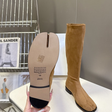 Maison Margiela马吉拉秋冬最新款分趾高筒靴 超多明星网红种草 Maison Margiela标志性Tabi Maison Margiela马吉拉秋冬最新款分趾高筒靴 超多明星网红种草 Maison Margiela标志性Tabi