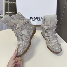 ISABEL MARANT 伊莎贝尔秋冬最新款高帮鞋 超多明星网红博主热推款 妥妥的增高神器 一双简单又不失高级的高帮 ISABEL MARANT 伊莎贝尔秋冬最新款高帮鞋 超多明星网红博主热推款 妥妥的增高神器 一双简单又不失高级的高帮