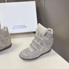 ISABEL MARANT 伊莎贝尔秋冬最新款高帮鞋 超多明星网红博主热推款 妥妥的增高神器 一双简单又不失高级的高帮 ISABEL MARANT 伊莎贝尔秋冬最新款高帮鞋 超多明星网红博主热推款 妥妥的增高神器 一双简单又不失高级的高帮