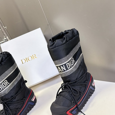 Dior迪奥秋冬最新款阿尔卑斯户外短靴滑雪鞋 超多明星网红种草 复古滑雪风户外靴 高辨识度针织提花靴筒 环绕式CHRIS Dior迪奥秋冬最新款阿尔卑斯户外短靴滑雪鞋 超多明星网红种草 复古滑雪风户外靴 高辨识度针织提花靴筒 环绕式CHRIS