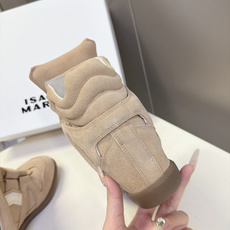 ISABEL MARANT 伊莎贝尔秋冬最新款高帮鞋 超多明星网红博主热推款 妥妥的增高神器 一双简单又不失高级的高帮 ISABEL MARANT 伊莎贝尔秋冬最新款高帮鞋 超多明星网红博主热推款 妥妥的增高神器 一双简单又不失高级的高帮
