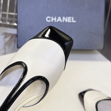 Chanel香奈儿最新款T字带拼色玛丽珍高跟 超多明星网红种草 香家复古T字带玛丽珍 经典方头+漆皮撞色鞋头 T型细绑带 Chanel香奈儿最新款T字带拼色玛丽珍高跟 超多明星网红种草 香家复古T字带玛丽珍 经典方头+漆皮撞色鞋头 T型细绑带