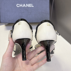 Chanel香奈儿最新款T字带拼色玛丽珍高跟 超多明星网红种草 香家复古T字带玛丽珍 经典方头+漆皮撞色鞋头 T型细绑带 Chanel香奈儿最新款T字带拼色玛丽珍高跟 超多明星网红种草 香家复古T字带玛丽珍 经典方头+漆皮撞色鞋头 T型细绑带