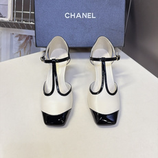 Chanel香奈儿最新款T字带拼色玛丽珍高跟 超多明星网红种草 香家复古T字带玛丽珍 经典方头+漆皮撞色鞋头 T型细绑带 Chanel香奈儿最新款T字带拼色玛丽珍高跟 超多明星网红种草 香家复古T字带玛丽珍 经典方头+漆皮撞色鞋头 T型细绑带