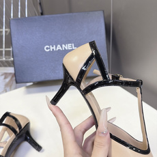 Chanel香奈儿最新款T字带拼色玛丽珍高跟 超多明星网红种草 香家复古T字带玛丽珍 经典方头+漆皮撞色鞋头 T型细绑带 Chanel香奈儿最新款T字带拼色玛丽珍高跟 超多明星网红种草 香家复古T字带玛丽珍 经典方头+漆皮撞色鞋头 T型细绑带